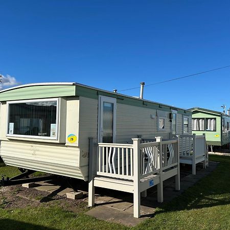 Baileys Caravan Sealands - Dog Friendly Ingoldmells Exteriér fotografie